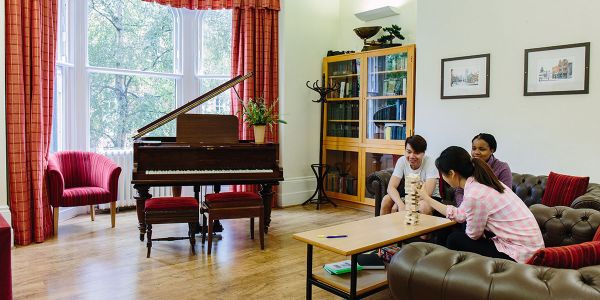 Ellerslie common room1
